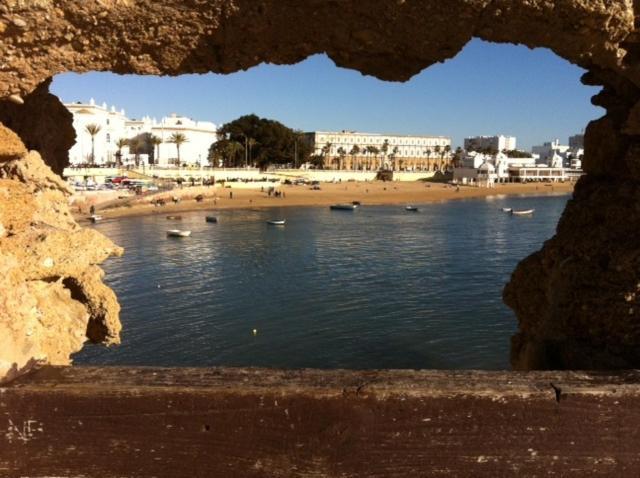 Casa Caleta A 2 Minutos De La Playa Apartment Cadiz Luaran gambar