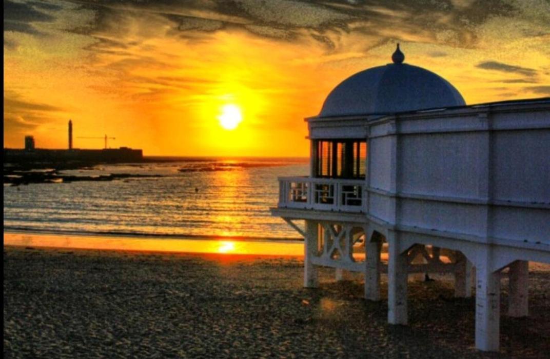 Casa Caleta A 2 Minutos De La Playa Apartment Cadiz Luaran gambar